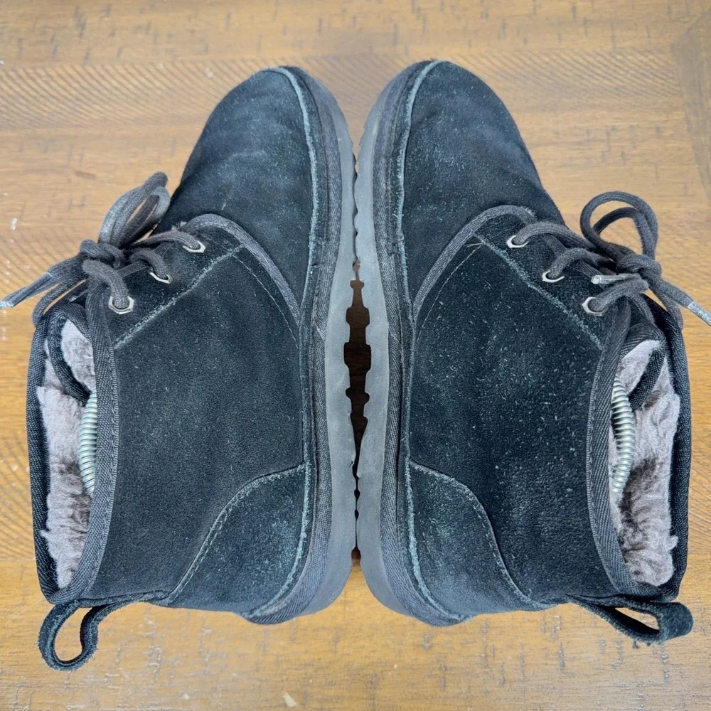 UGG Boots Mens 9 Black Suede Neumel Chukka Sheepskin Classic Lace Up‎ Ankle